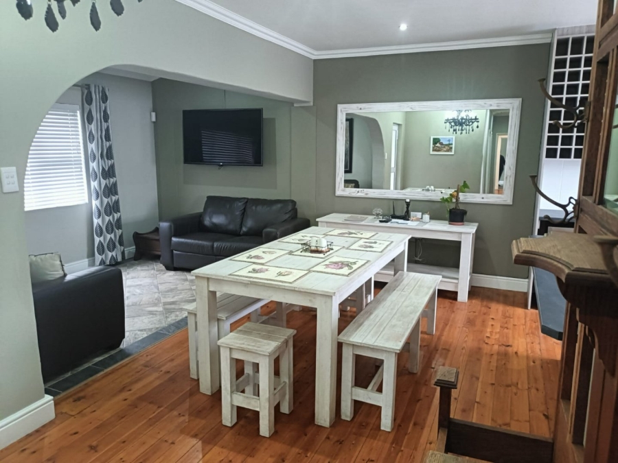 9 Bedroom Property for Sale in Greenfields Eastern Cape